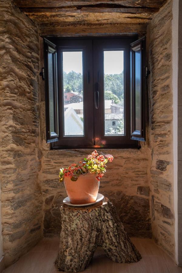 Maison d'hôtes Cavalo De Xisto - Turismo Rural, Lda. à Almaceda Extérieur photo