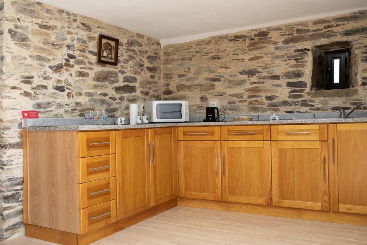 Maison d'hôtes Cavalo De Xisto - Turismo Rural, Lda. à Almaceda Extérieur photo