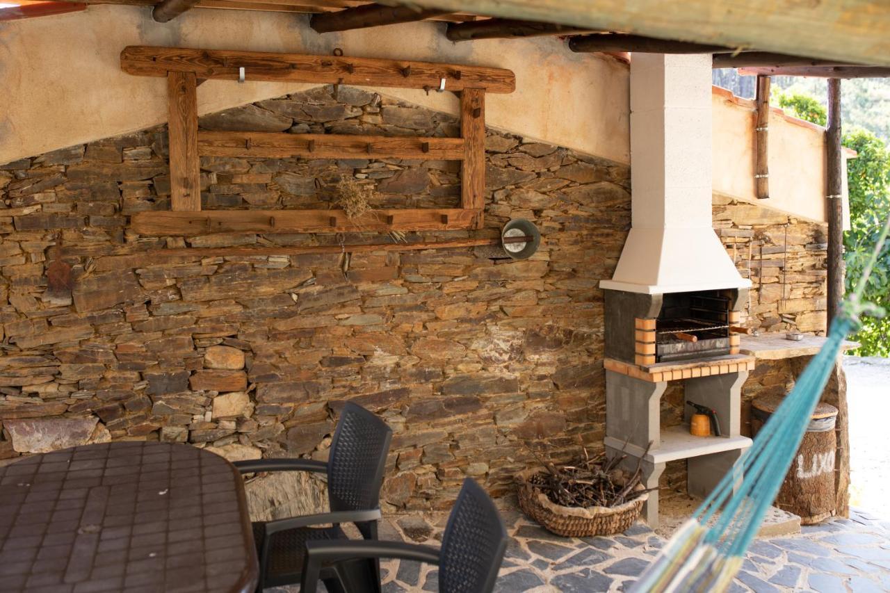 Maison d'hôtes Cavalo De Xisto - Turismo Rural, Lda. à Almaceda Extérieur photo